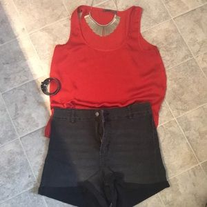 😎🥰3 for 20! Red satin tank